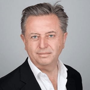 Headshot of Rob Wirszycz